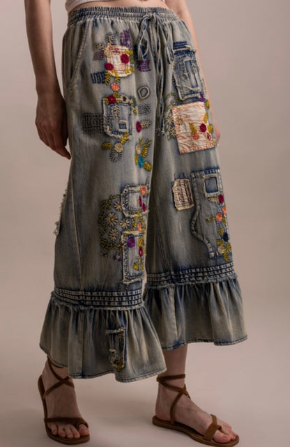Embroidery Patchwork Ruffle Hem Cropped Pants