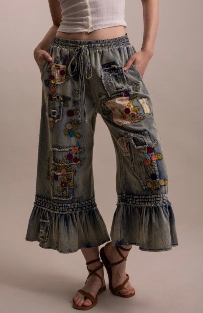 Embroidery Patchwork Ruffle Hem Cropped Pants