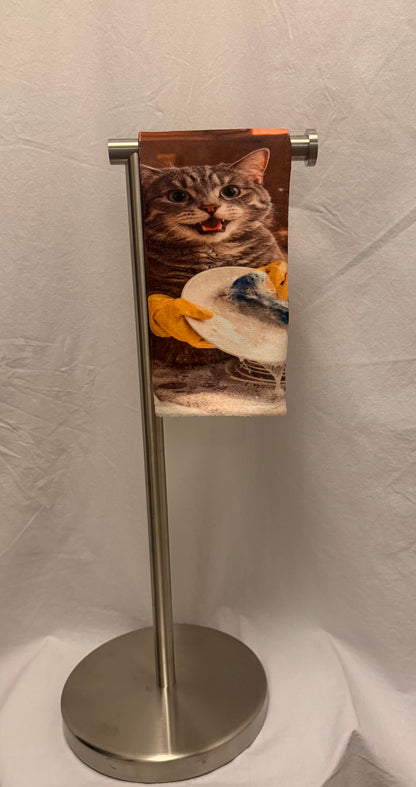 Funny Cat washing dishes hand towel