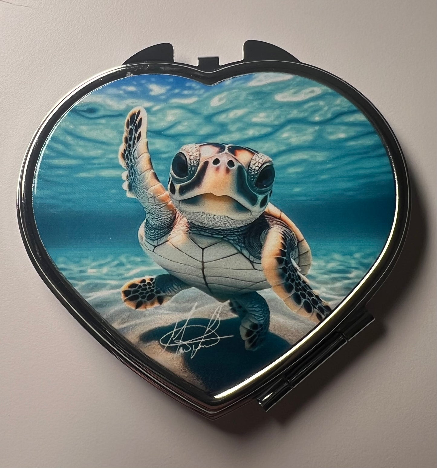 Waving Sea Turtle Compact Mirror